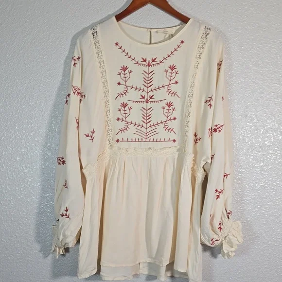 Entro Embroidered Cream and Red Women's  Boho Top - Picture 3 of 11